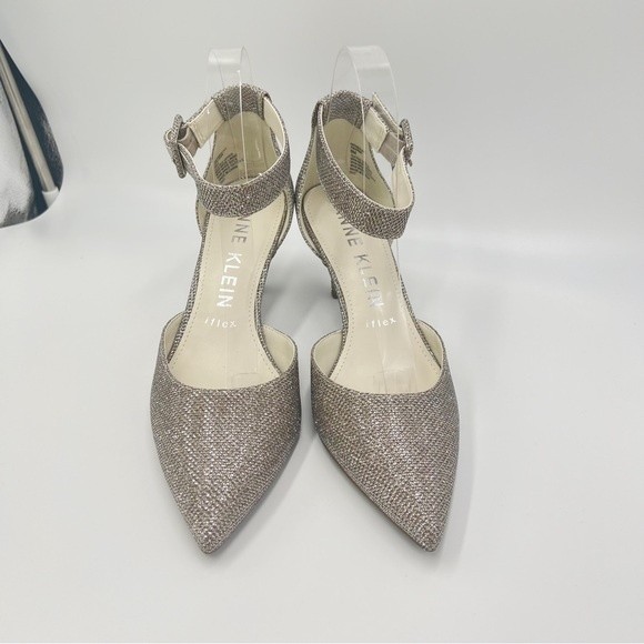 Anne Klein Womens Fabulist Textured Platinum Point Toe Heels Pumps Shoes 8 NEW - Picture 3 of 11